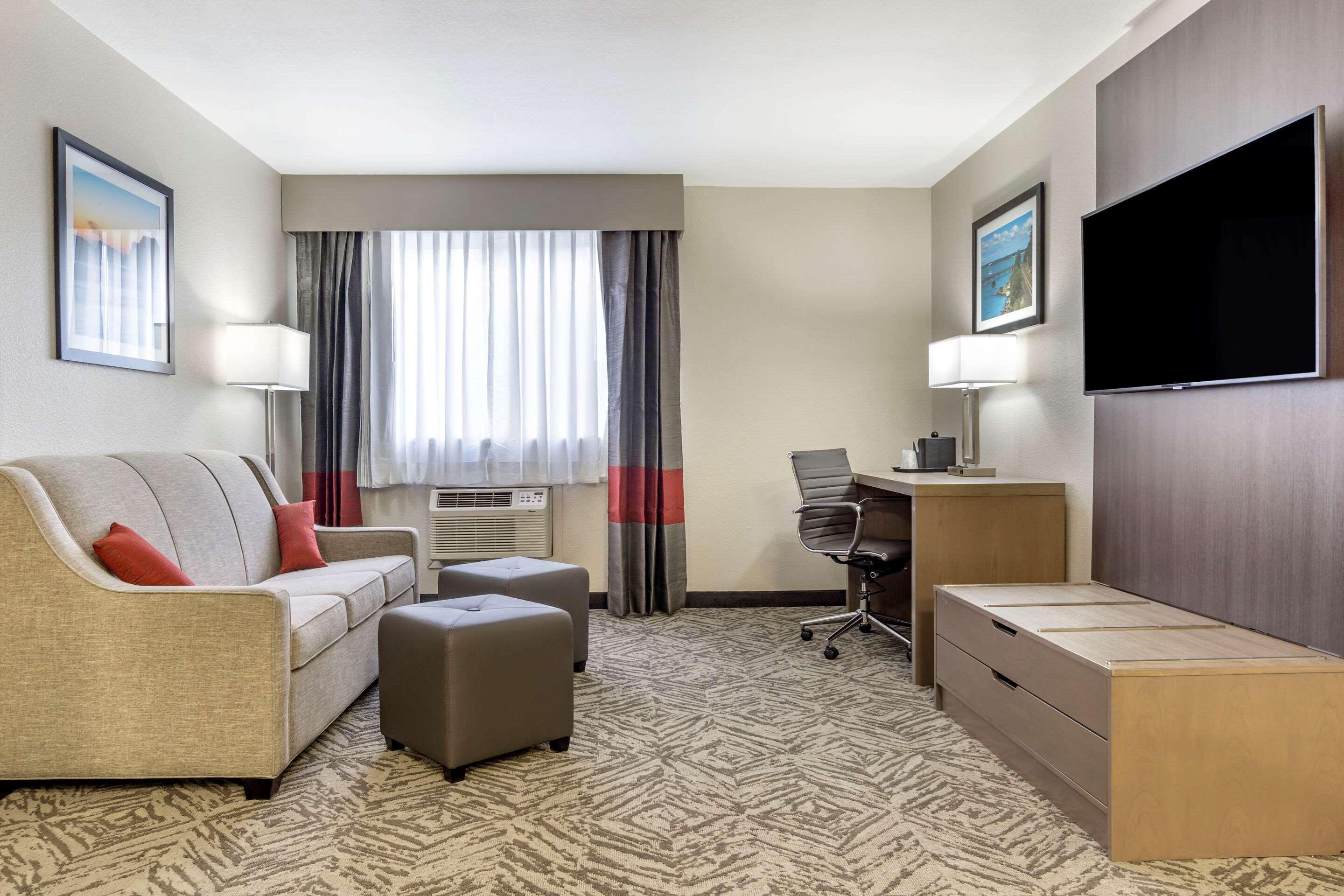 Comfort Inn & Suites Pacific - Auburn Buitenkant foto