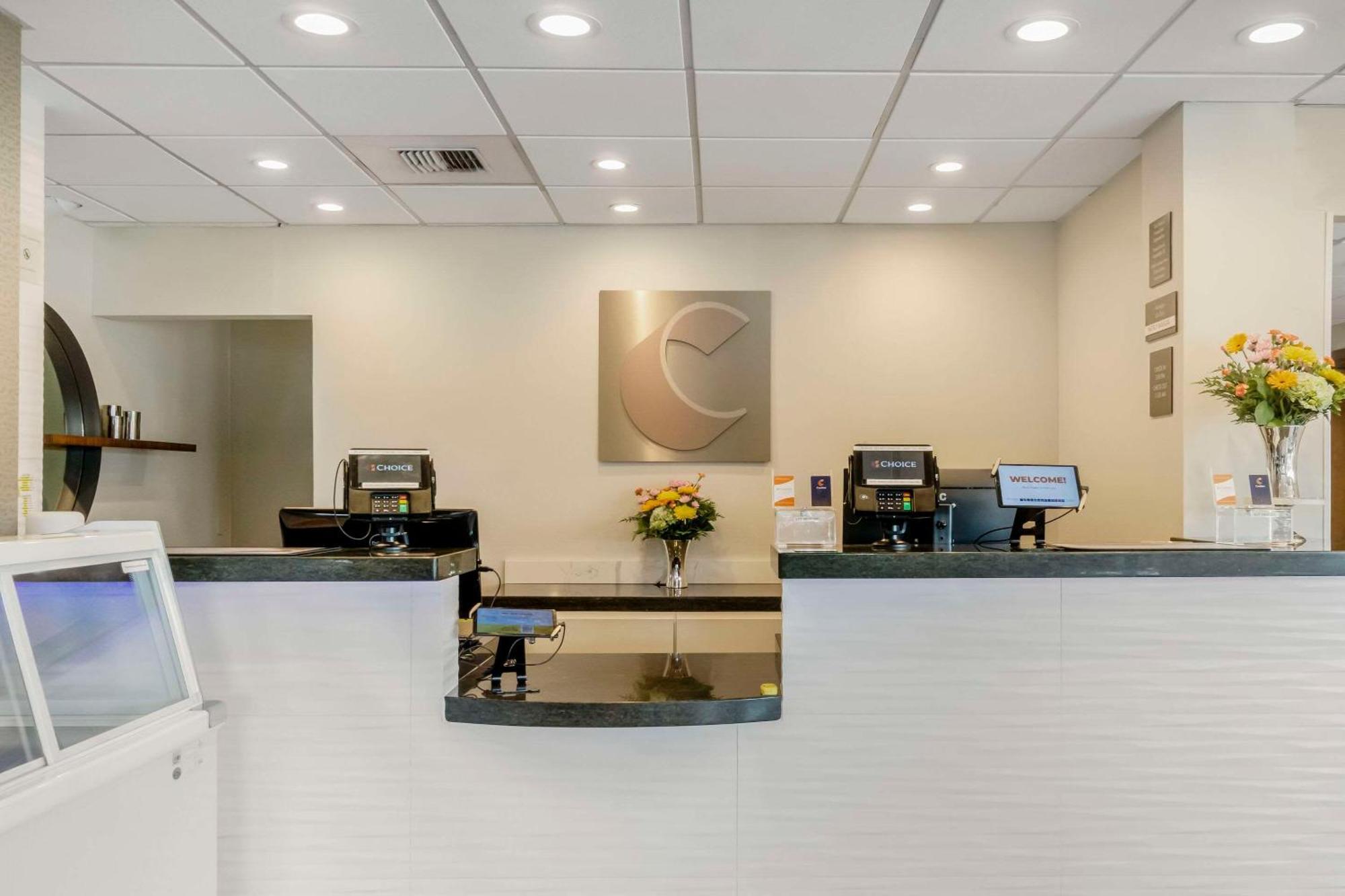 Comfort Inn & Suites Pacific - Auburn Buitenkant foto
